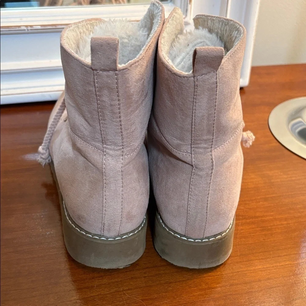 JustFab Blush Winter Boots with Faux Fur Size 9